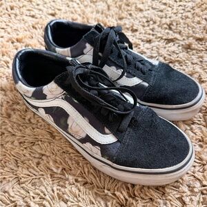 Vans Black and White Rose Old Skool